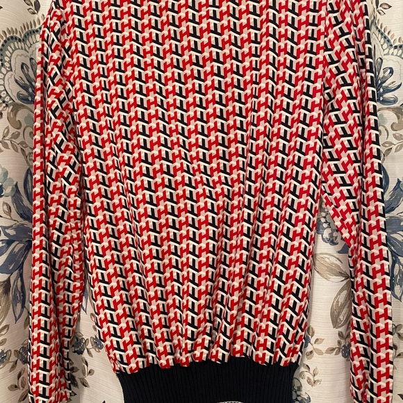 Tommy Hilfiger Red and Navy houndstooth Patterned top. Small, long sleeve,ribbed - Picture 8 of 8